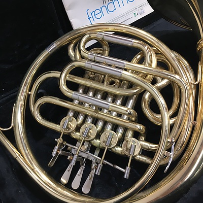 Brass Bourree Fench Horn In Travel Case