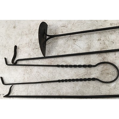 Assorted Pizza Oven Accessories