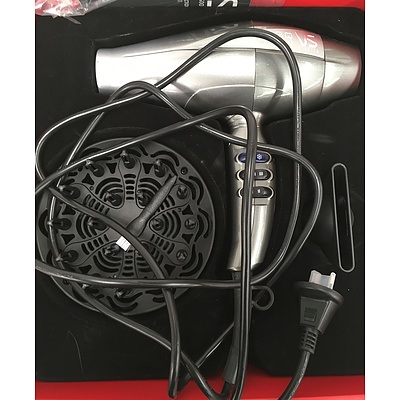 VS Sassoon 3Q Hairdryer & Sunbeam Therapeutics Pedicure Foot Spa