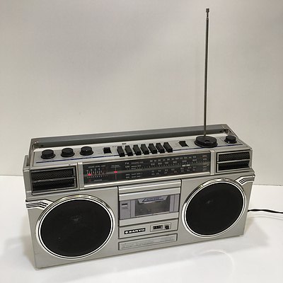 Sanyo Stereo Radio Cassette Recorder (M9927K)