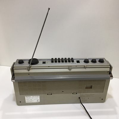 Sanyo Stereo Radio Cassette Recorder (M9927K)