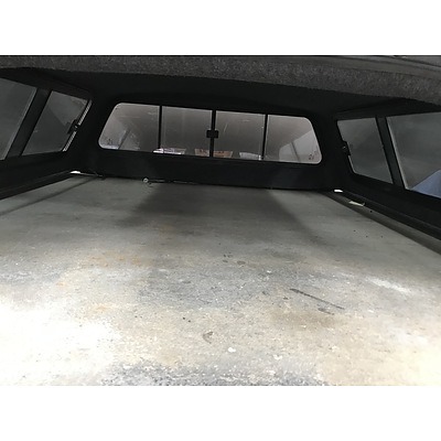 2016/17 Dual Cab Mitsubishi Triton Canopy Grey