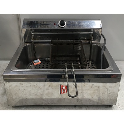 Austheat FR1 Deep Fryer With Basket And  Stainless Steel Heavy Duty Chip Dump