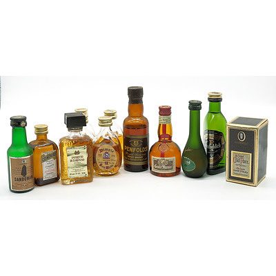12 Various Miniature Spirits and - Lot 1220607 | ALLBIDS