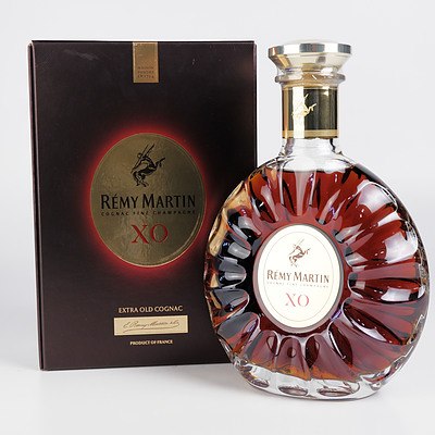 Remy Martin XO Cognac Fine Champagne - 700ml in Presentation Box