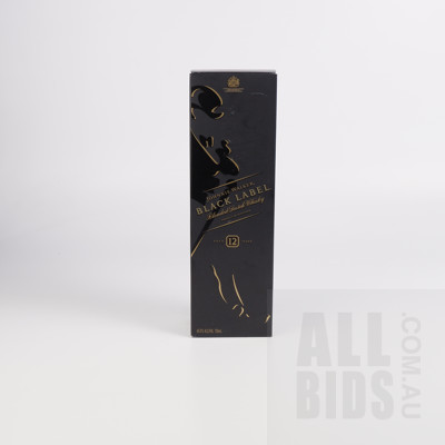 Johnnie Walker Black Label Blended Scotch Whiskey - Aged 12 Years - 700ml in Presentation Box