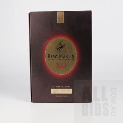 Remy Martin XO Cognac Fine Champagne - 700ml in Presentation Box