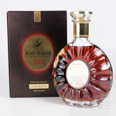 Remy Martin XO Cognac Fine Champagne - 700ml in Presentation Box