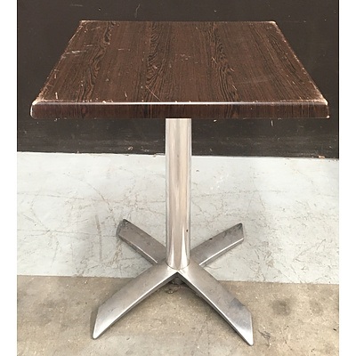 Folding Cafe Table And Painted Red Metal Chairs - Lot Of 4
