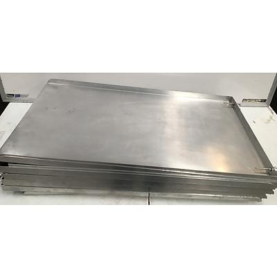 Vogue Stainless Steel Prep Bench And Aluminium Trays - Lot Of Nine