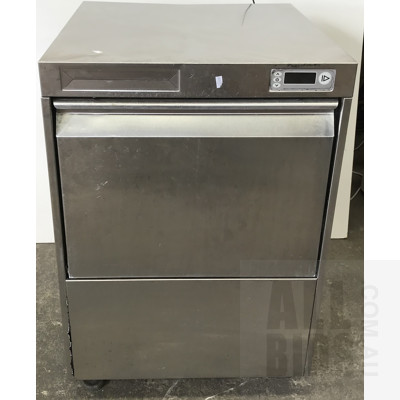Underbench Commerical Dishwasher