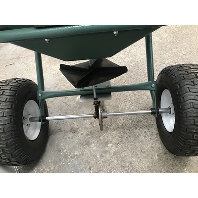 Agrimate Fertilizer Spreader