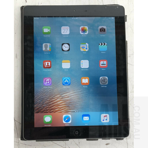 Apple (A1396) 9.7-Inch GSM 64GB iPad 2nd Gen