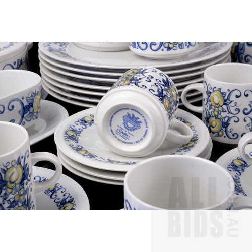 36 Piece Retro Villeroy & Boch Cadiz Pattern Porcelain Dinner Service