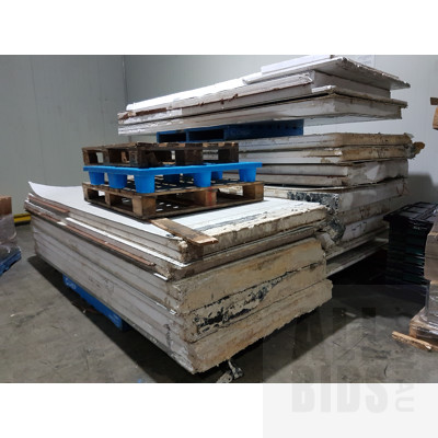 Insulated Coolroom Panels and Sliding Doors  - Lot of 18