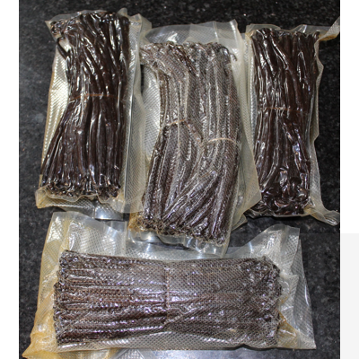 Madagascar Vanilla Pods - 1041 Grams