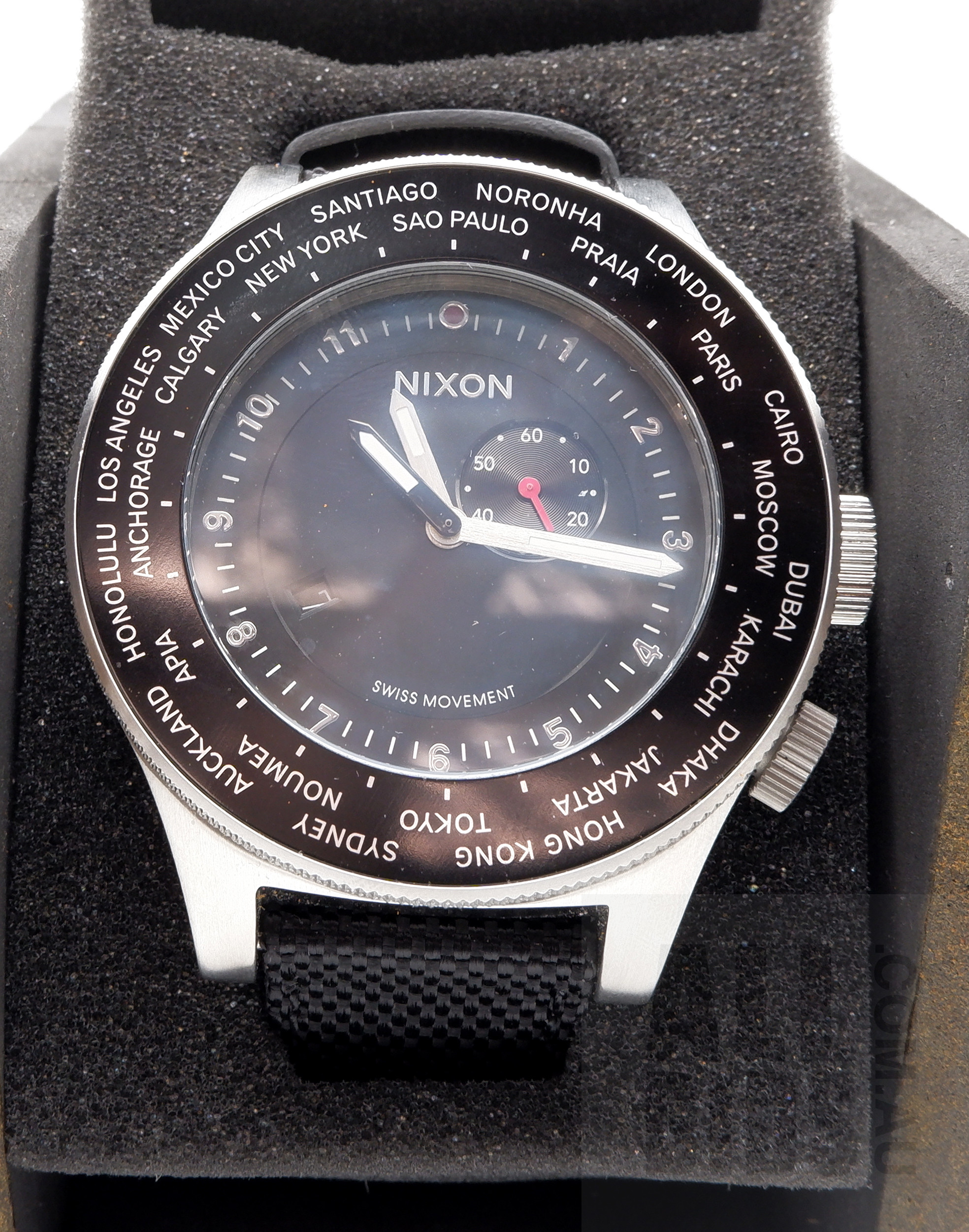 Nixon Jet Set The Passport Black - Lot 1275677 | ALLBIDS