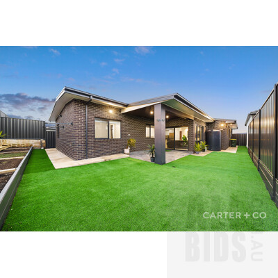 8 Barramundi Street, Throsby ACT 2914