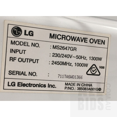 LG MS2647GR 1000W Microwave Oven
