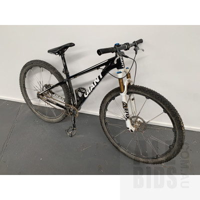 Giant XTC Single Speed Mountain Bike