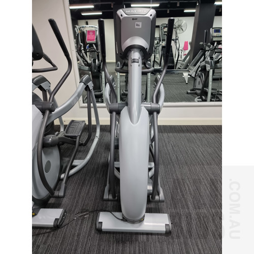 Matrix E5X Commercial Elliptical Crosstrainer