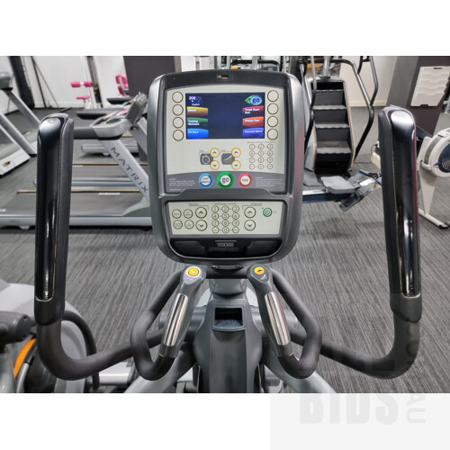 Matrix E5X Commercial Elliptical Crosstrainer