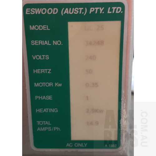 Eswood UC25 Commercial Underbench Dishwasher