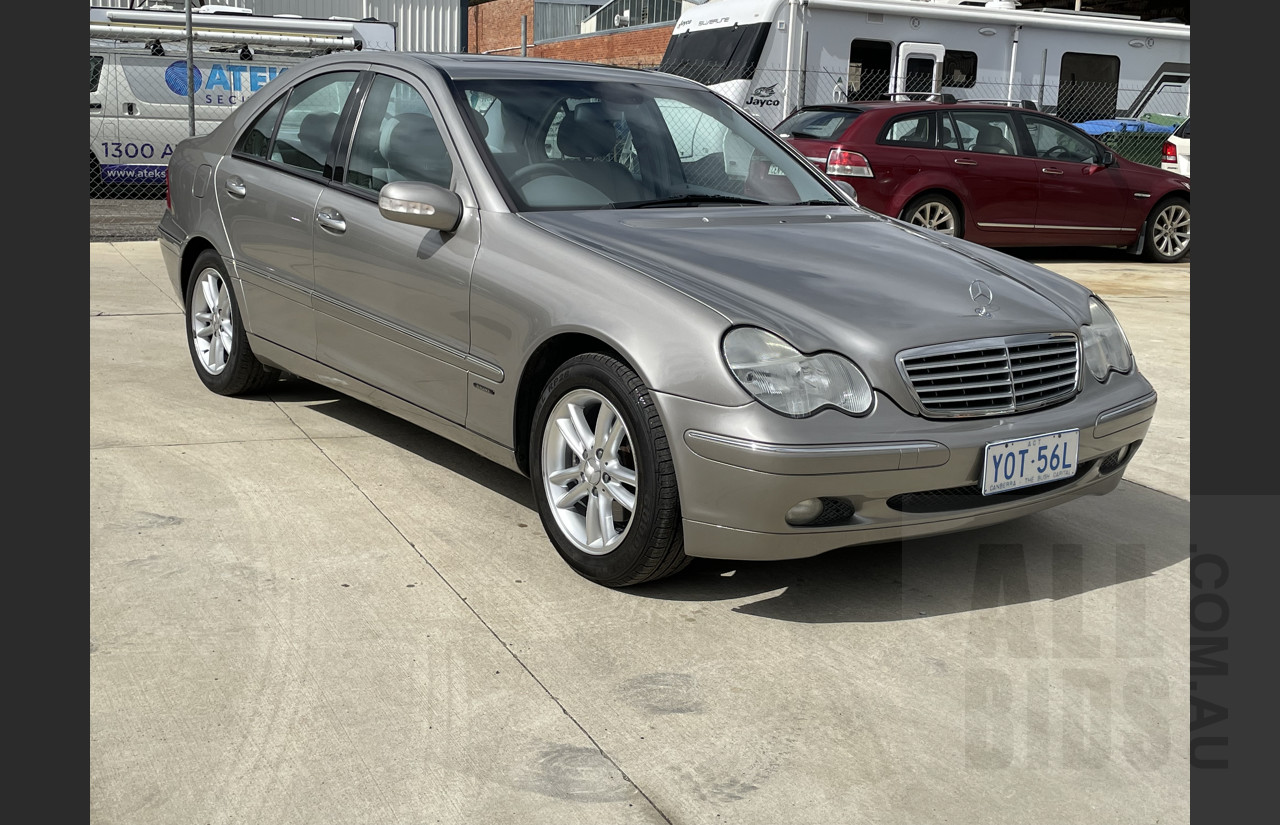 2/2003 Mercedes-Benz C180 Kompressor Elegance W203 4d Sedan Silver  1.8L