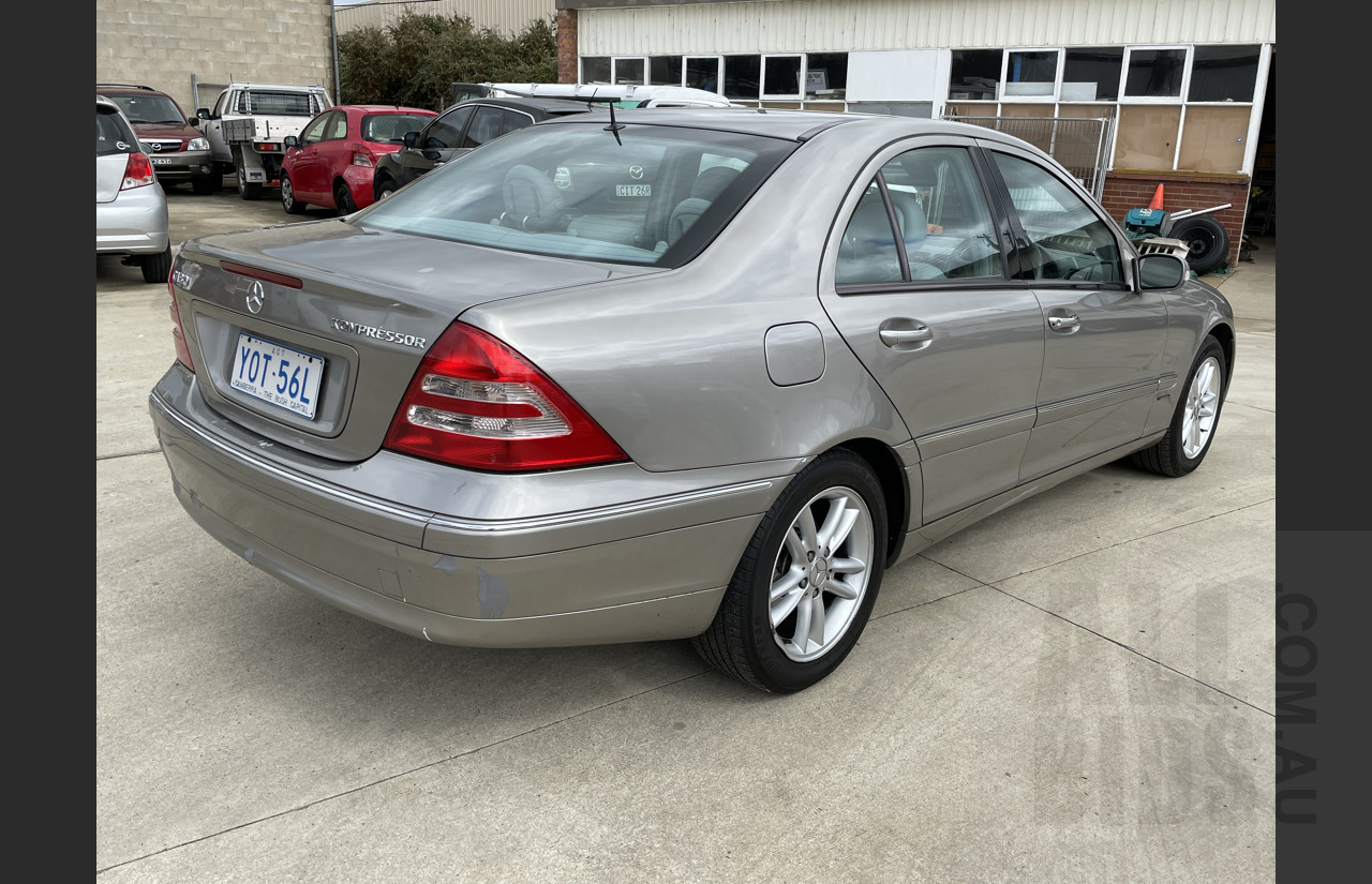2/2003 Mercedes-Benz C180 Kompressor Elegance W203 4d Sedan Silver  1.8L