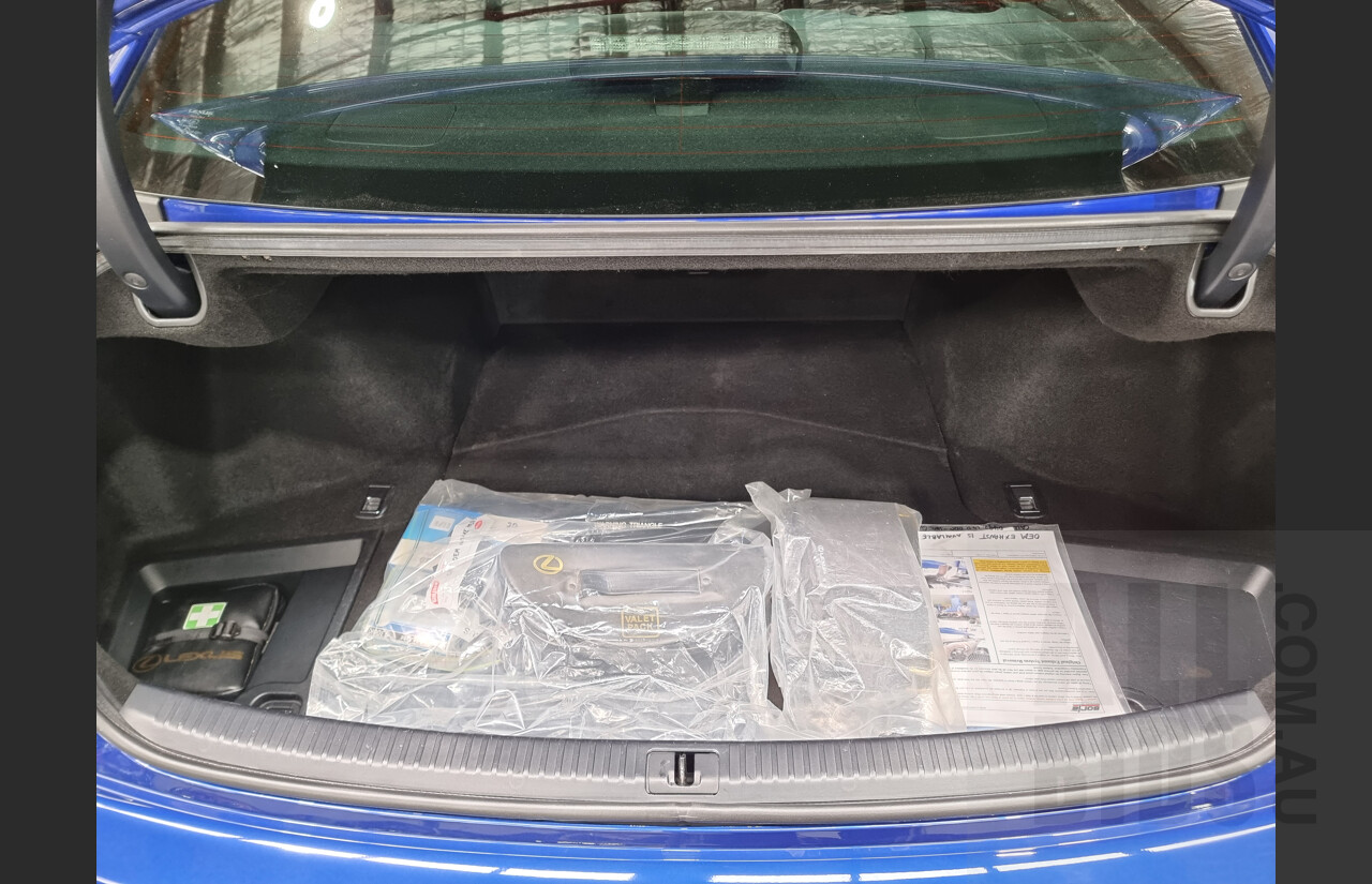 9/2009 Lexus ISF USE20R 4d Sedan Ultrasonic Blue Mica 5.0L V8