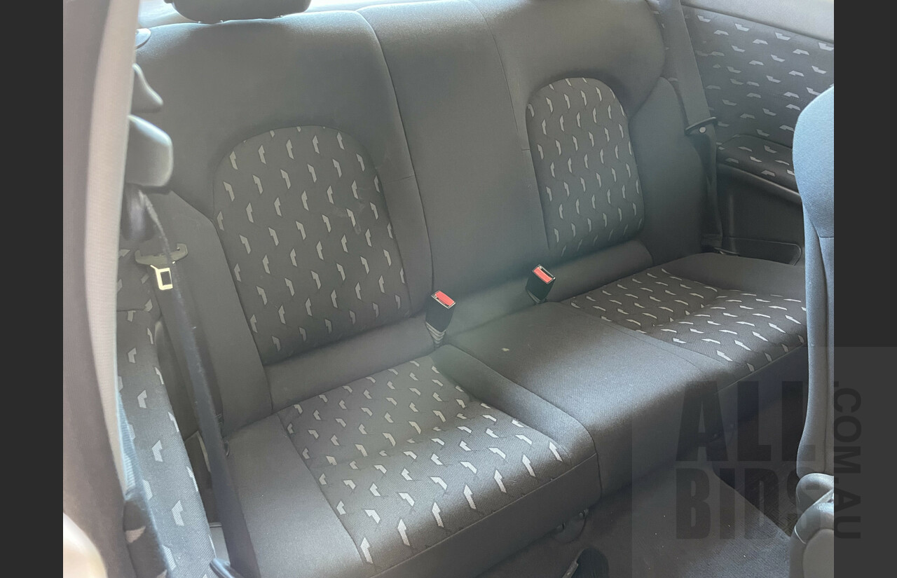 8/2002 Mercedes-Benz C180 Kompressor CL203 2d Coupe White 1.8L