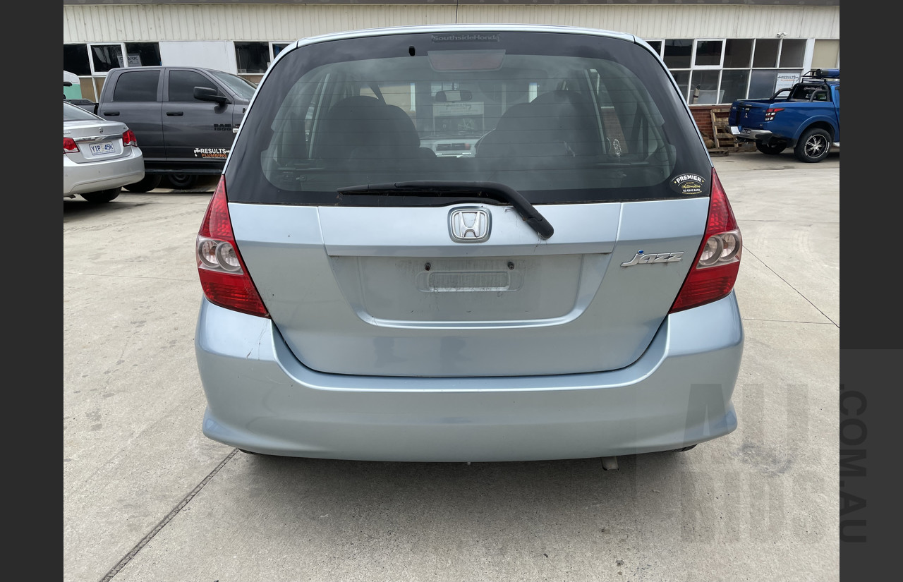 1/2006 Honda Jazz VTi MY06 5d Hatchback Blue 1.5L