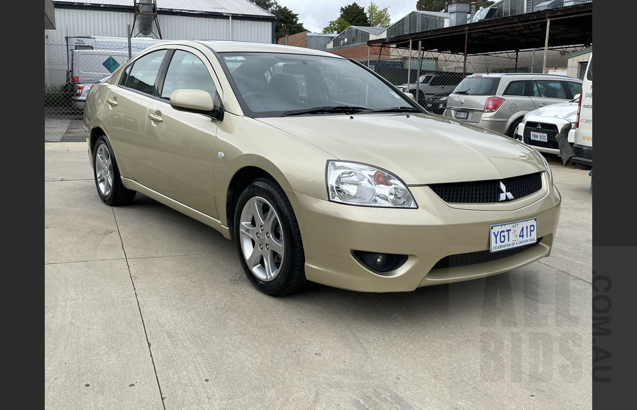 4/2007 Mitsubishi 380 SX DB SERIES II 4d Sedan Gold 3.8L
