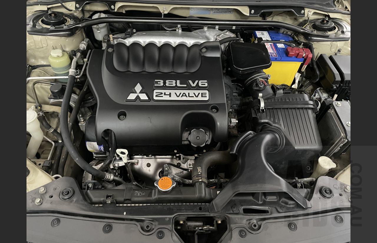4/2007 Mitsubishi 380 SX DB SERIES II 4d Sedan Gold 3.8L
