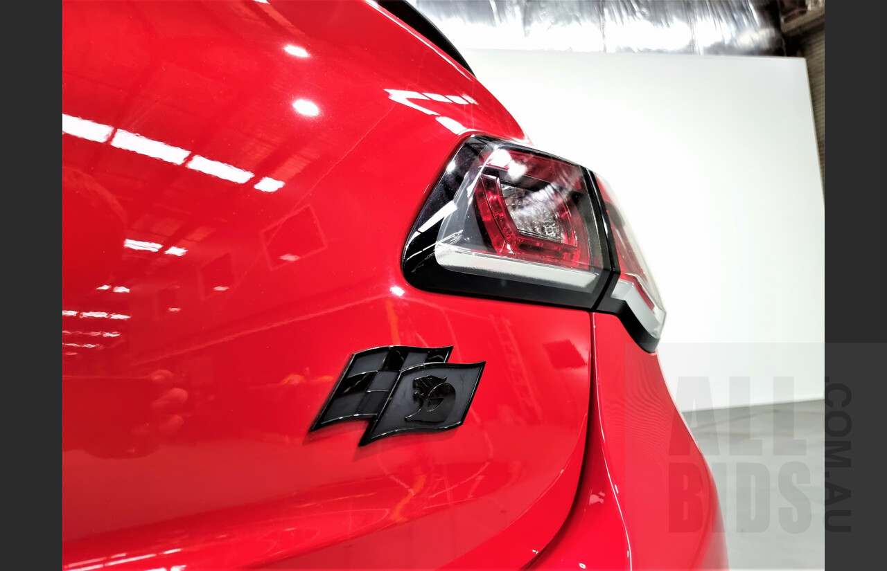8/2016 Holden HSV Clubsport R8 GEN F2 SV Black 263/350 MY16 4d Sedan Sting Red 6.2L V8 Supercharged