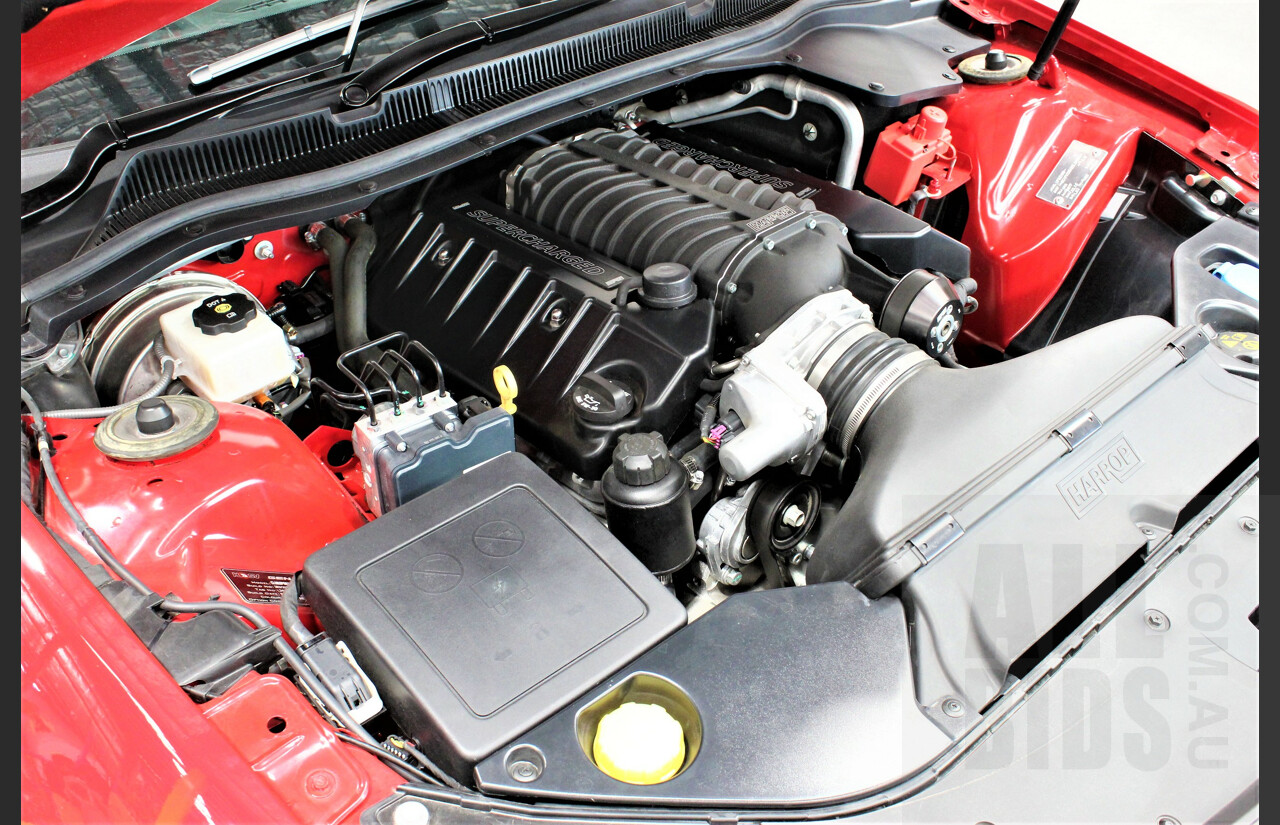8/2016 Holden HSV Clubsport R8 GEN F2 SV Black 263/350 MY16 4d Sedan Sting Red 6.2L V8 Supercharged
