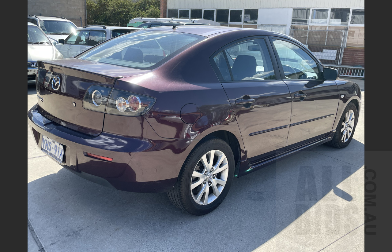 6/2006 Mazda Mazda3 MAXX Sport BK MY06 UPGRADE 4d Sedan Purple 2.0L