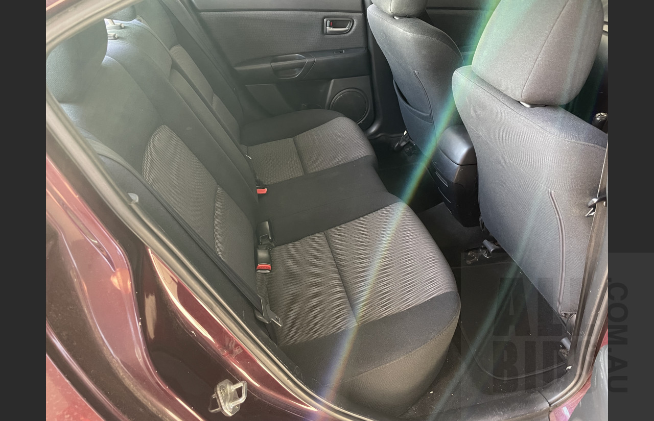 6/2006 Mazda Mazda3 MAXX Sport BK MY06 UPGRADE 4d Sedan Purple 2.0L