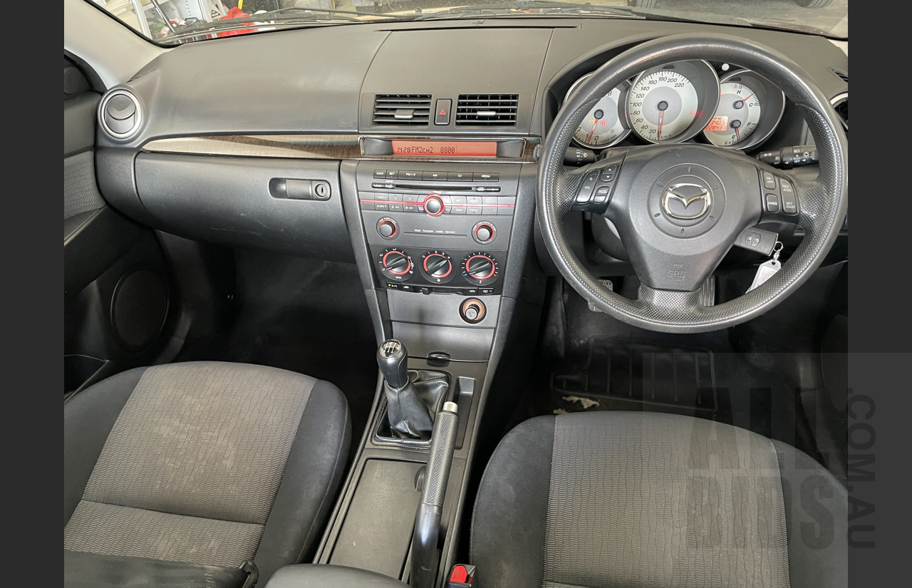 6/2006 Mazda Mazda3 MAXX Sport BK MY06 UPGRADE 4d Sedan Purple 2.0L
