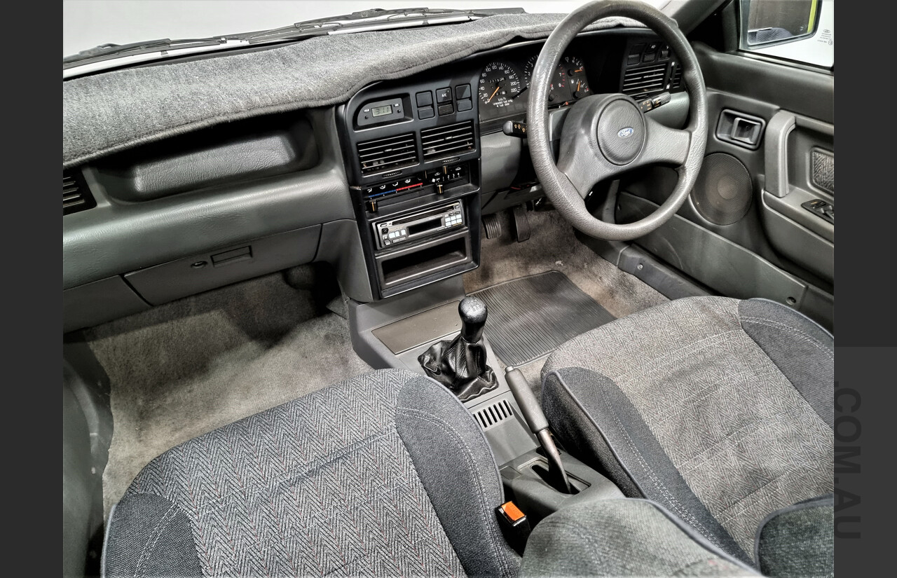 10/1990 Ford Capri Turbo 2d Convertible White 1.6L