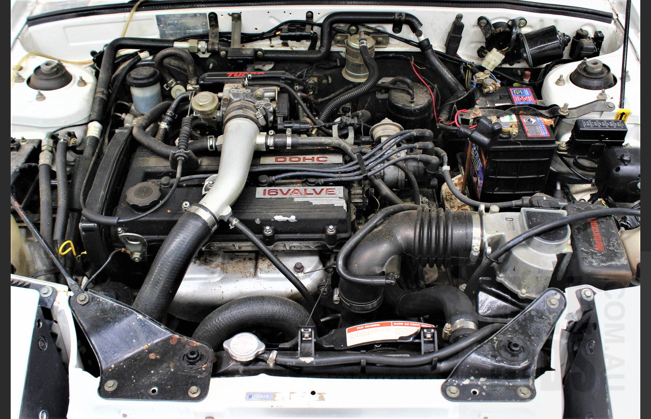 10/1990 Ford Capri Turbo 2d Convertible White 1.6L