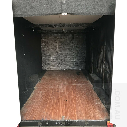 Single Axle Covered Trailer