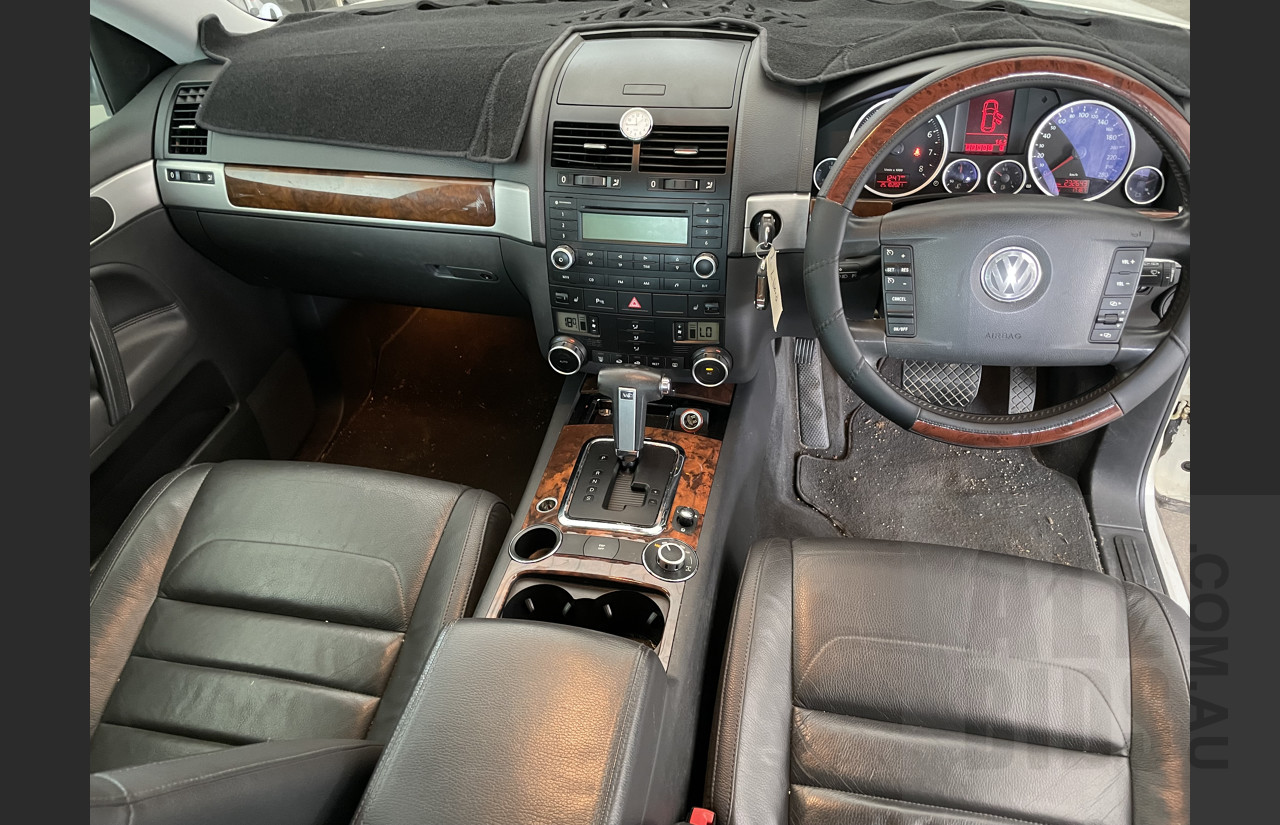 7/2007 Volkswagen Touareg V6 FSI 7L MY07 4d Wagon White 3.6L