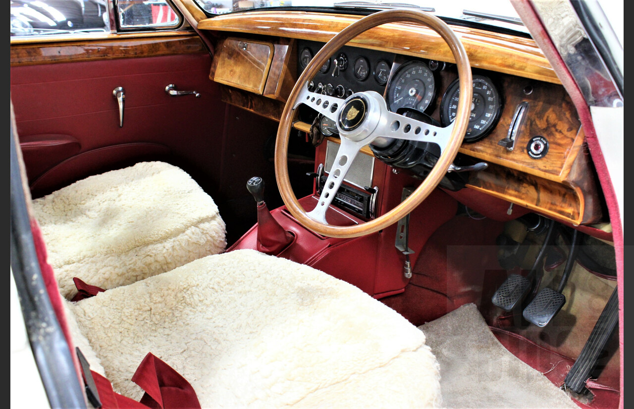 1/1960 Jaguar Mk2 II 2.4L 4d Sedan White 3.8L