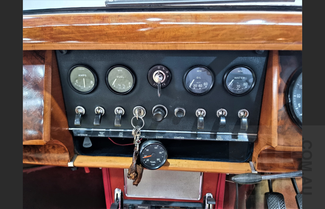 1/1960 Jaguar Mk2 II 2.4L 4d Sedan White 3.8L