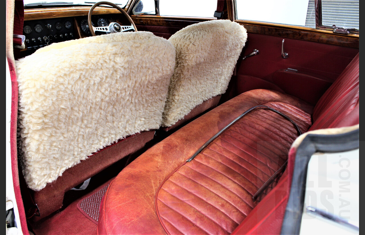 1/1960 Jaguar Mk2 II 2.4L 4d Sedan White 3.8L