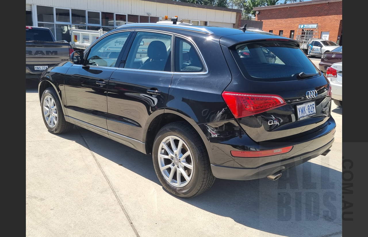 2/2012 Audi Q5 3.0 TDI Quattro 8R MY12 4d Wagon Black 3.0L