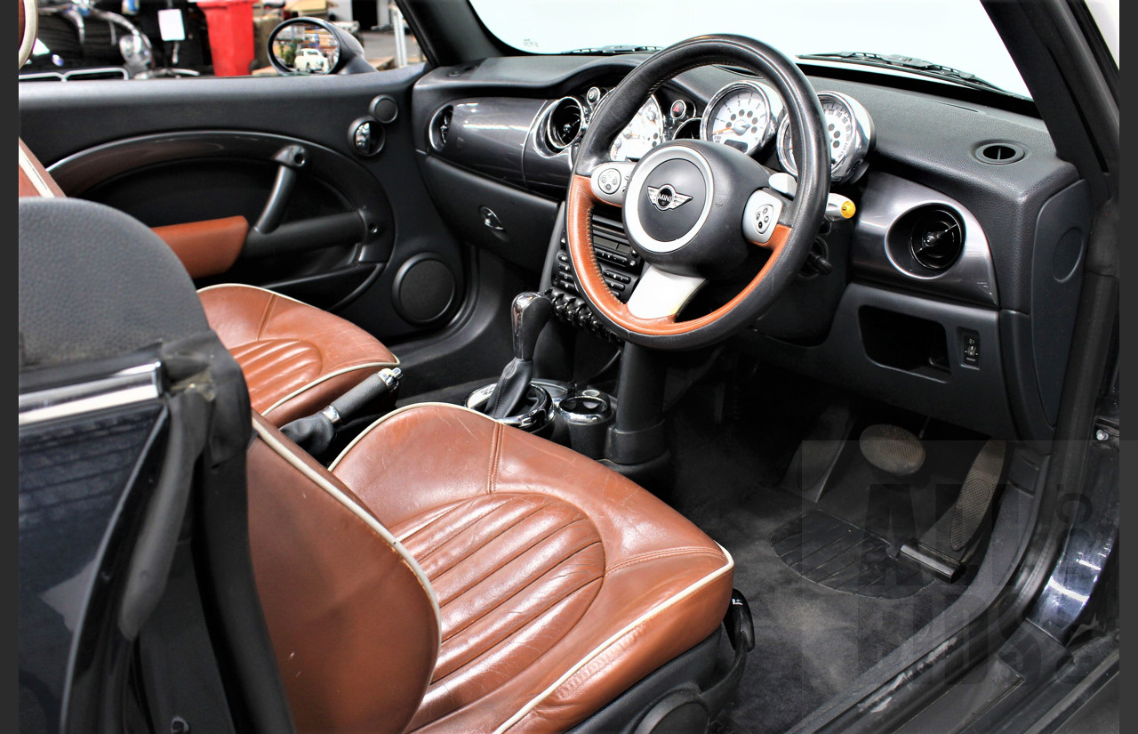 10/2007 Mini Cooper Cabrio Sidewalk R52 2d Cabriolet Black 1.6L