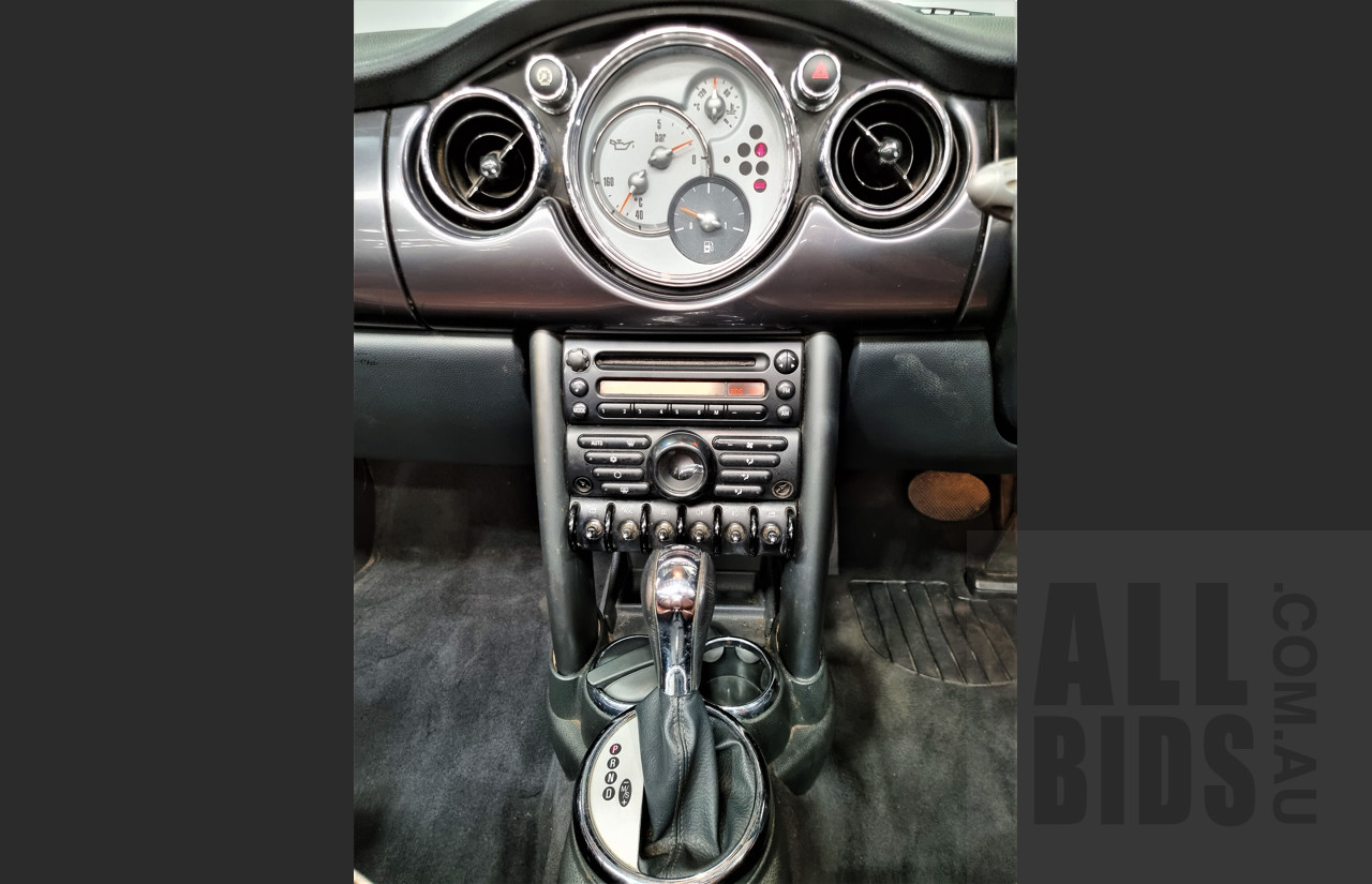 10/2007 Mini Cooper Cabrio Sidewalk R52 2d Cabriolet Black 1.6L