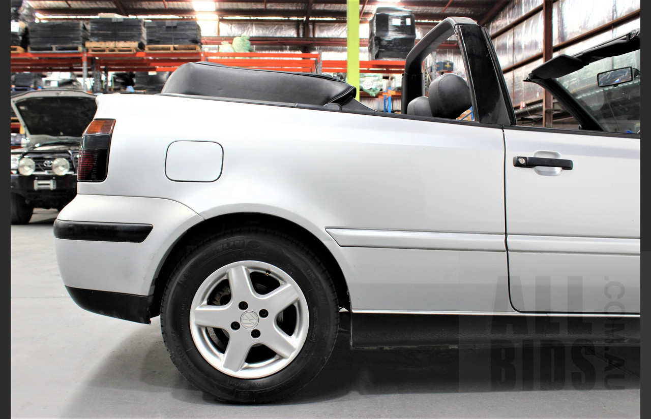 9/2002 Volkswagen Golf GL 2d Cabriolet Silver 2.0L